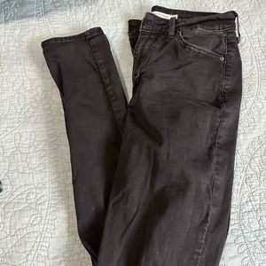 Black Levi skinny jeans